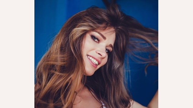 Cabelo caramelo iluminado