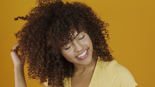 Cabelo cacheado chocolate:Cuidados