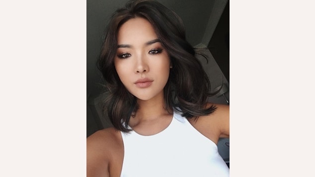 Cabelo preto: Veja como usar o óleo de girassol nas madeixas